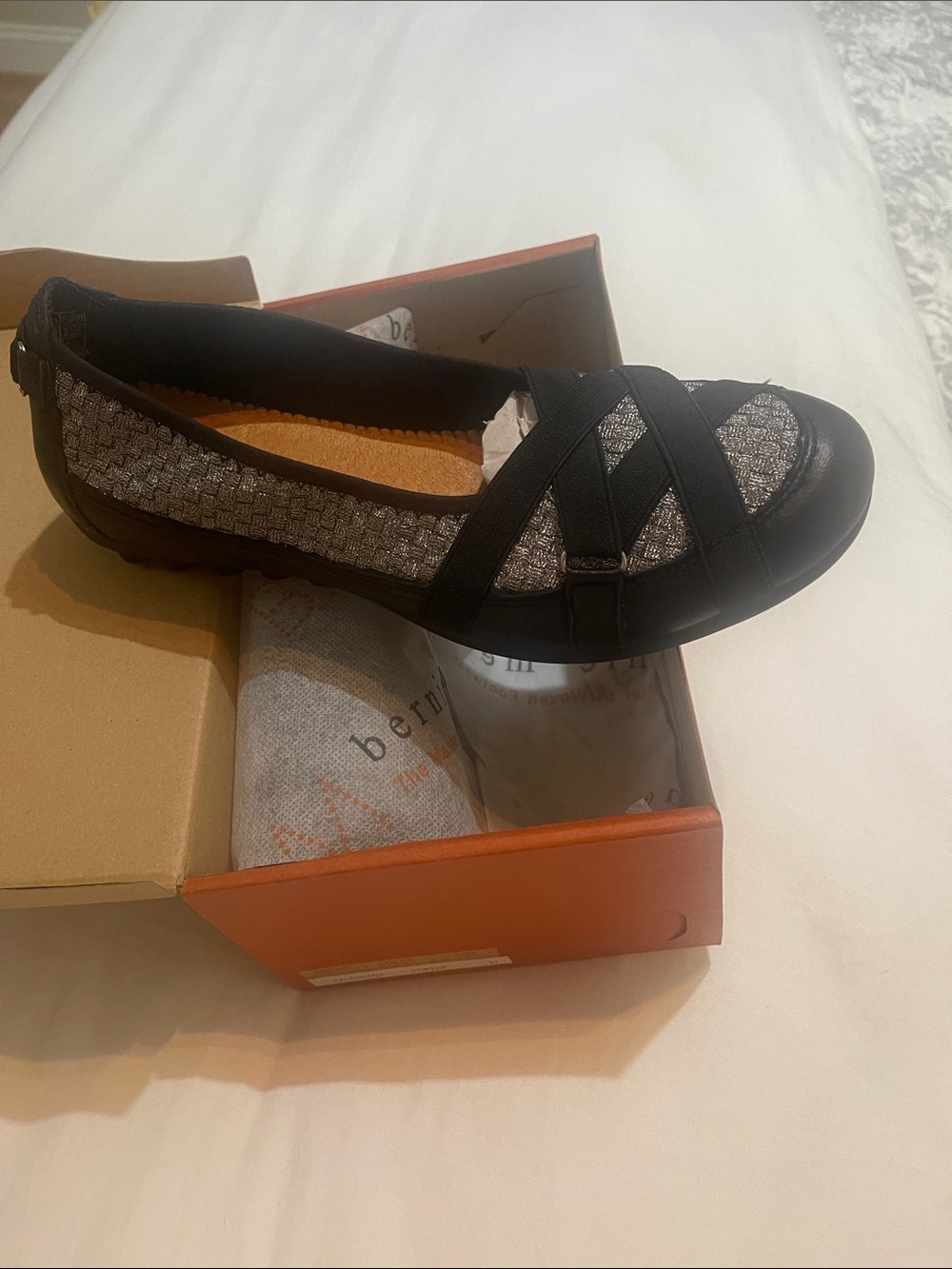 bernie mev. Black and pewter valentina flats new in box sz 41/9.5-10